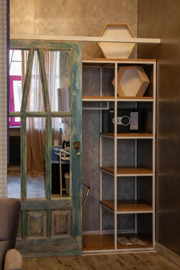 Manna Boutique Hotel (Adults Only) Kiev Exteriör bild