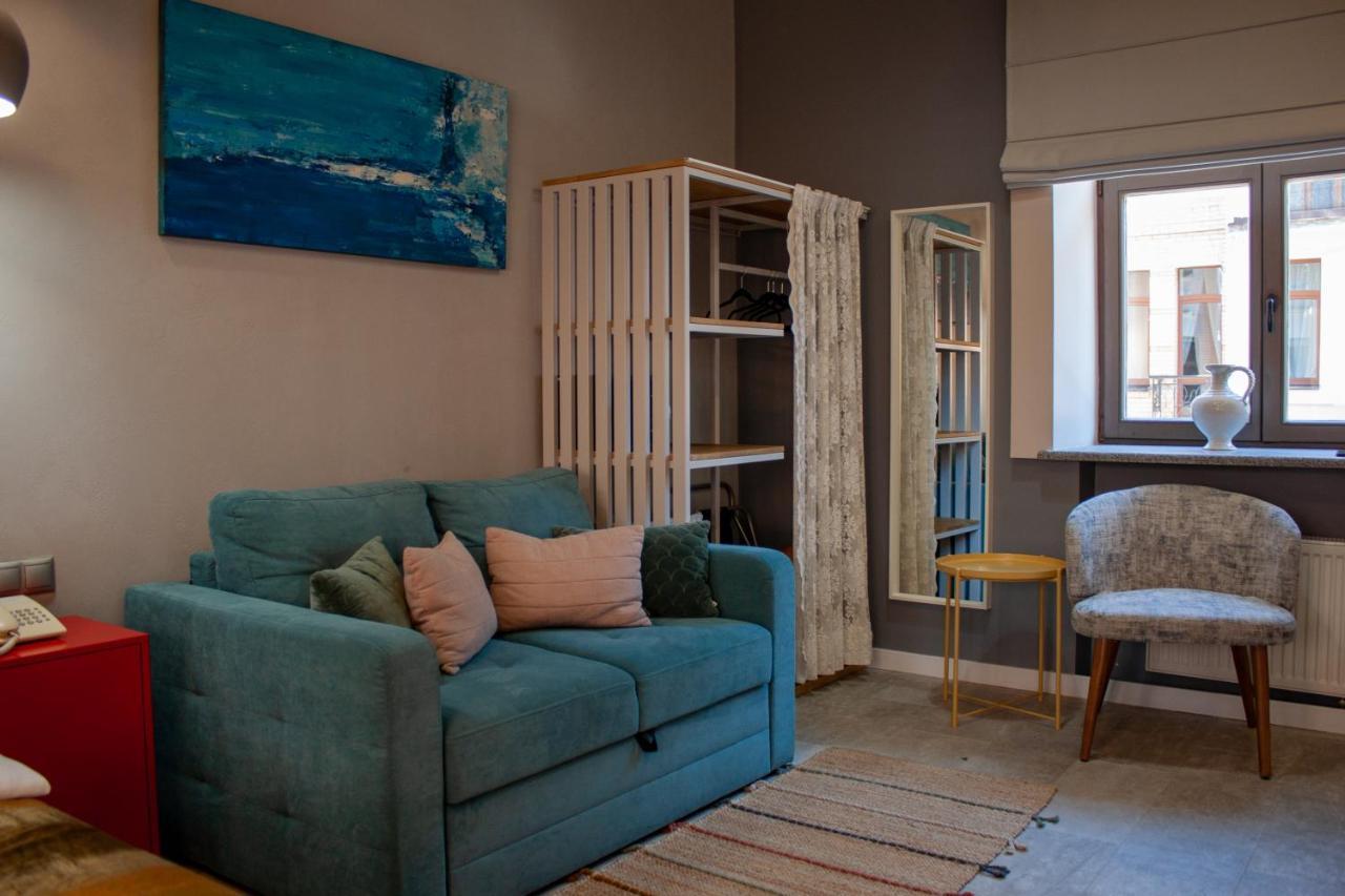 Manna Boutique Hotel (Adults Only) Kiev Exteriör bild